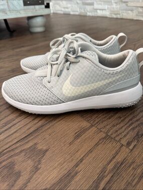 Nike Light Gray Mesh Womens golf shoes
